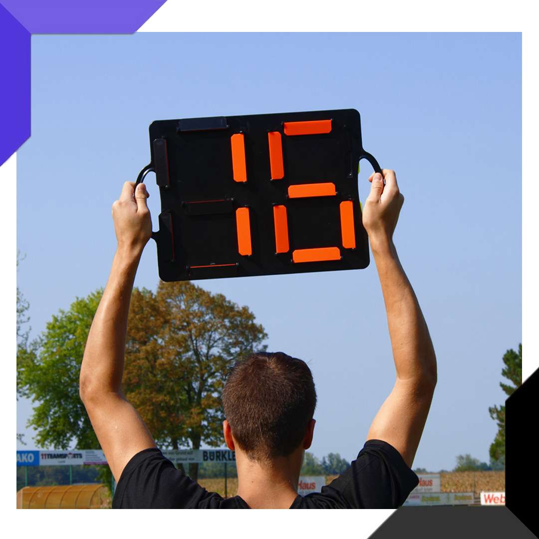 photo Topuitrusting voor voetbalcoaches en scheidsrechters