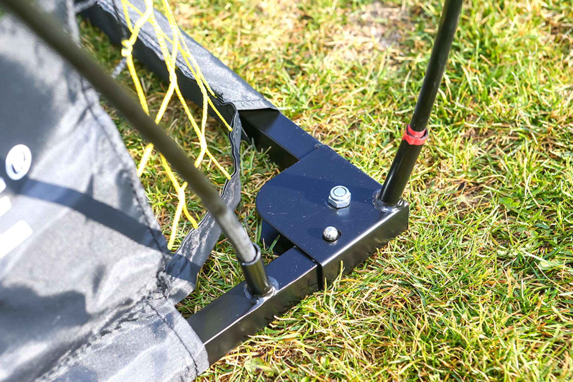 Image du produit : POWERSHOT® QUICK FIRE FOOTBALL GOAL  8x4FT (2,4 X 1,2M)