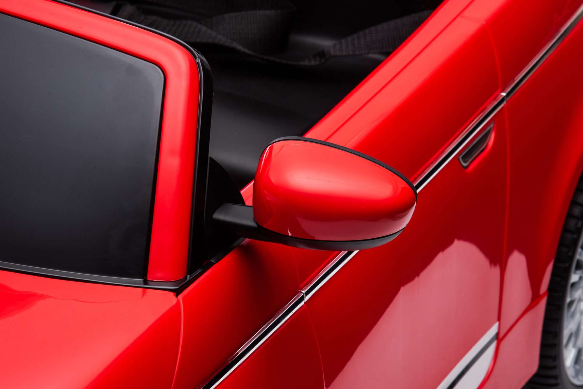 Image du produit : Fiat 500 (2015) met rijbewijs in de kleur Rood (3-8 jaar)